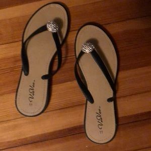 Stud flip flops